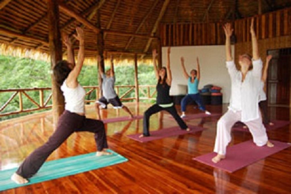 Отель Amatierra Retreat And Wellness Center Bolson Экстерьер фото